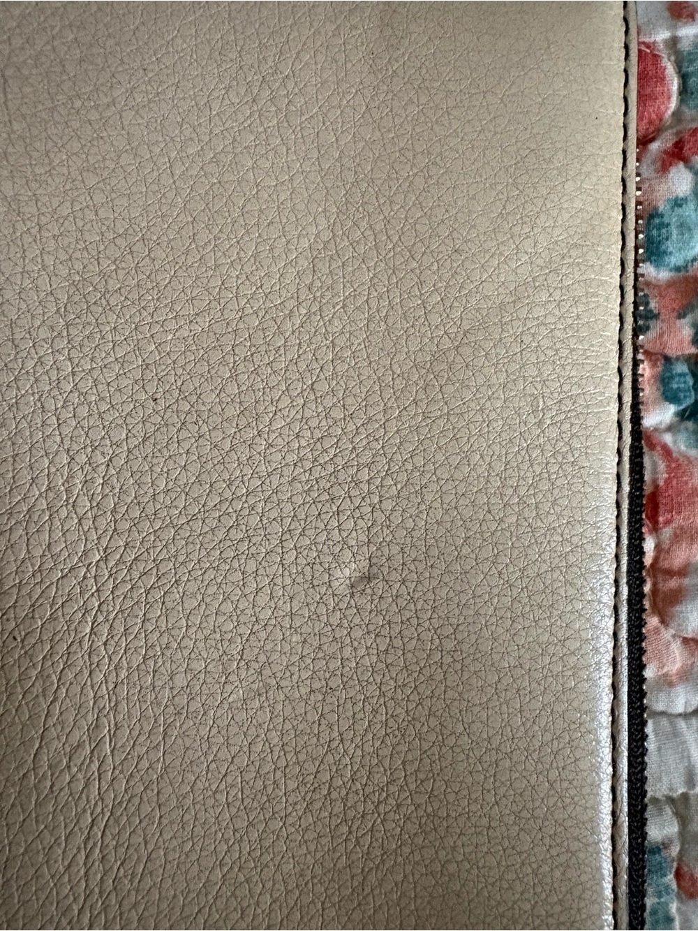 Marc by Marc Jacobs Black Zip Wallet - Picture 3 of 7